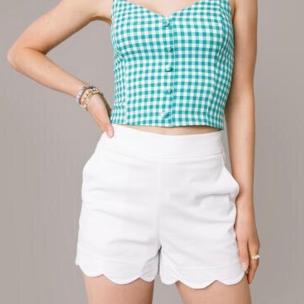 White scalloped chino shorts